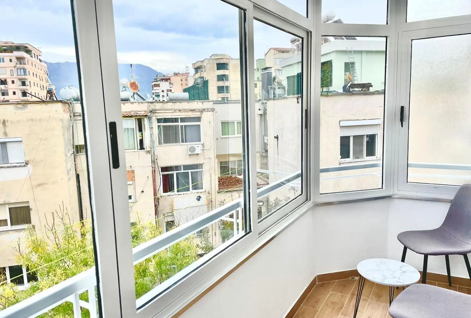 Apartment Central City Aden'S House Tirana